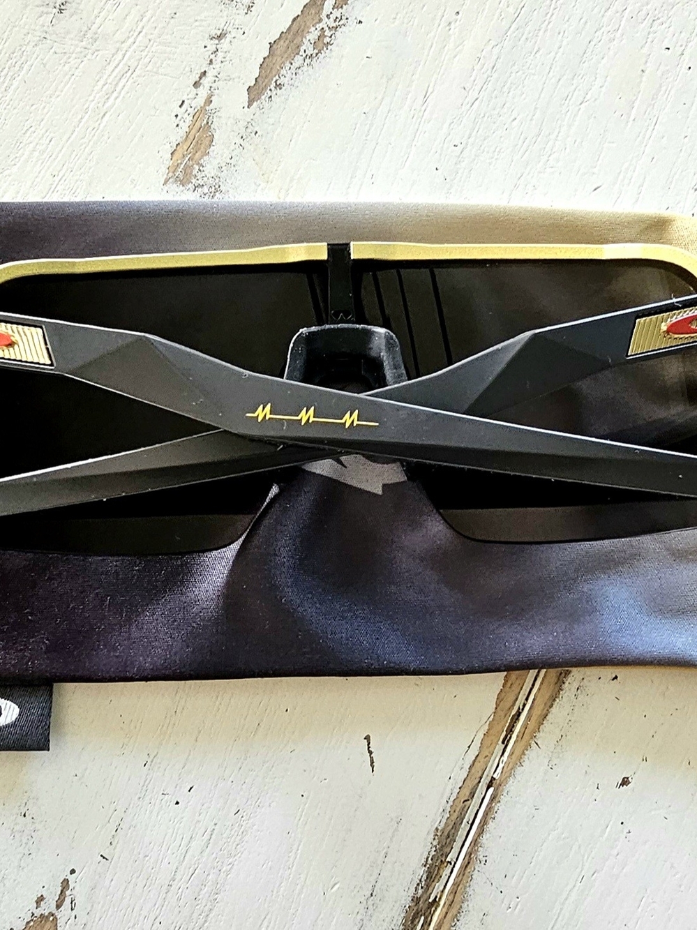 Patrick Mahomes Sutro Lite Oakley Sunglasses - Picture 6 of 8